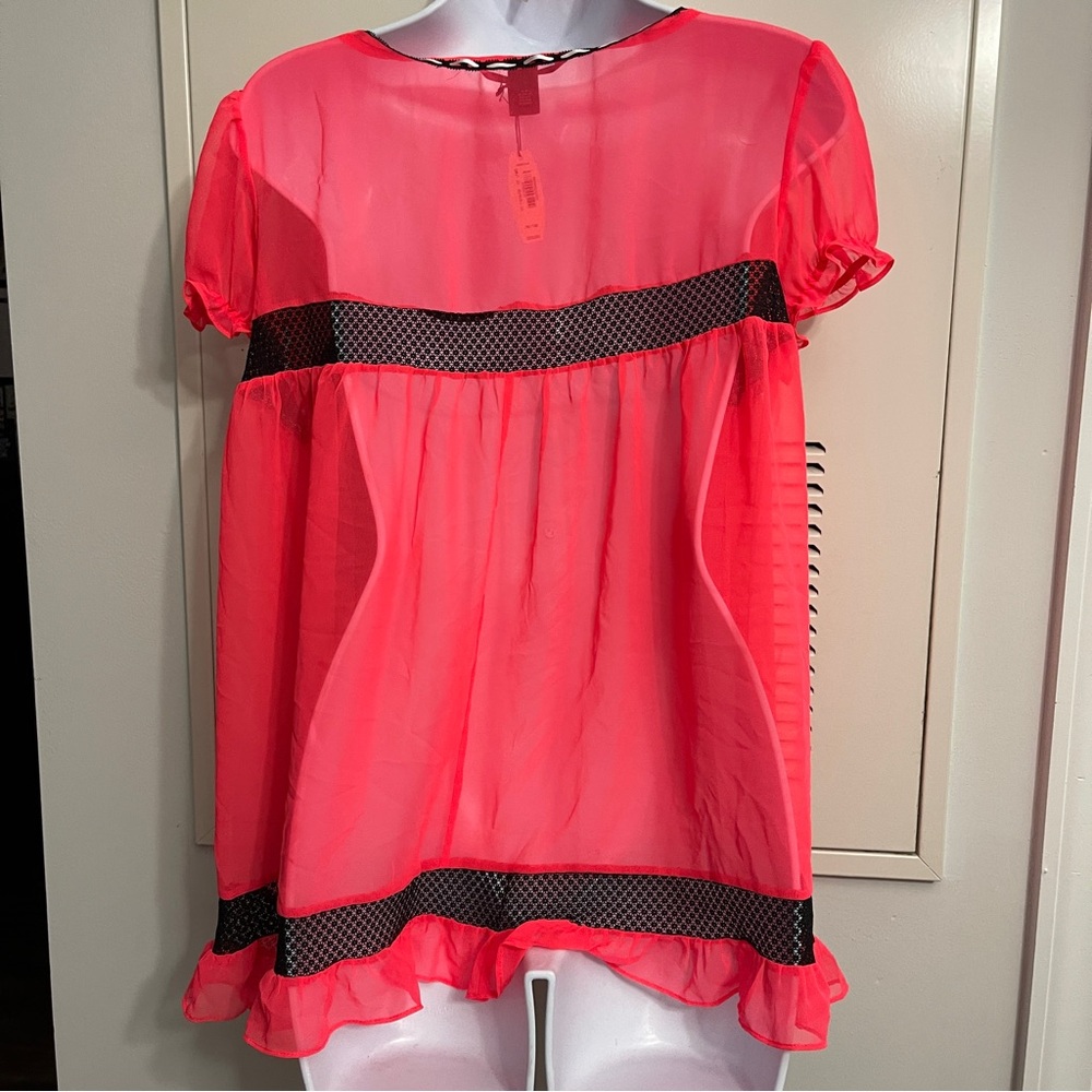 Victoria Secret’s Ruffled Baby Doll Chemise - Picture 4 of 8